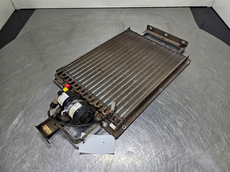 Sennebogen 835E-156803-Airco condenser/Klimakondensator - Frame/ Chassis for Construction machinery: picture 2 Sennebogen 835E-156803-Airco condenser/Klimakondensator - Frame/ Chassis for Construction machinery: picture 2