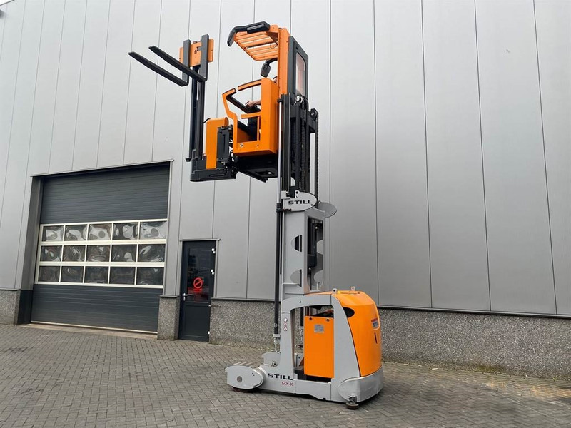 New Electric forklift Still MX - X Orderpicking truck (Video): picture 6
