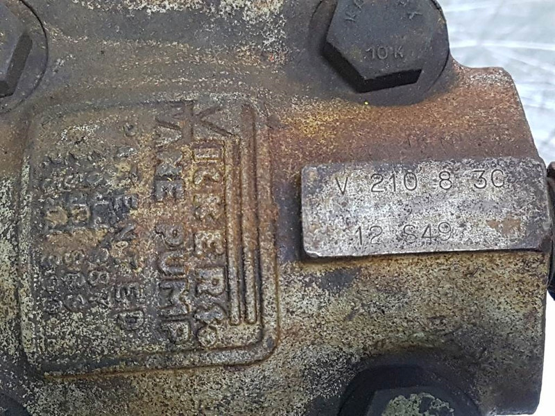 Vickers V210-8-3C-12-Vane pump/Zahnradpumpe/Tandwielpomp - Hydraulics for Construction machinery: picture 4 Vickers V210-8-3C-12-Vane pump/Zahnradpumpe/Tandwielpomp - Hydraulics for Construction machinery: picture 4