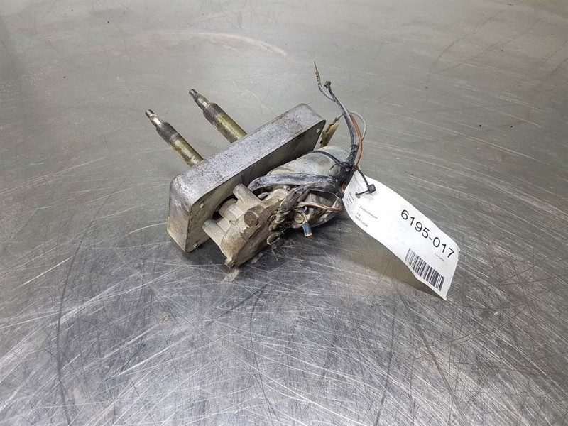 Zettelmeyer ZL1001-Valeo 105317-Wiper motor/Wischermotor - Electrical system for Construction machinery: picture 1 Zettelmeyer ZL1001-Valeo 105317-Wiper motor/Wischermotor - Electrical system for Construction machinery: picture 1