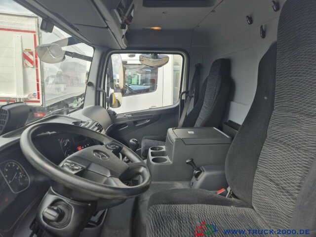 Mercedes-Benz Atego 1021 7m Koffer LBW 1.5t. nur 188549 KM - Box truck: picture 5 Mercedes-Benz Atego 1021 7m Koffer LBW 1.5t. nur 188549 KM - Box truck: picture 5