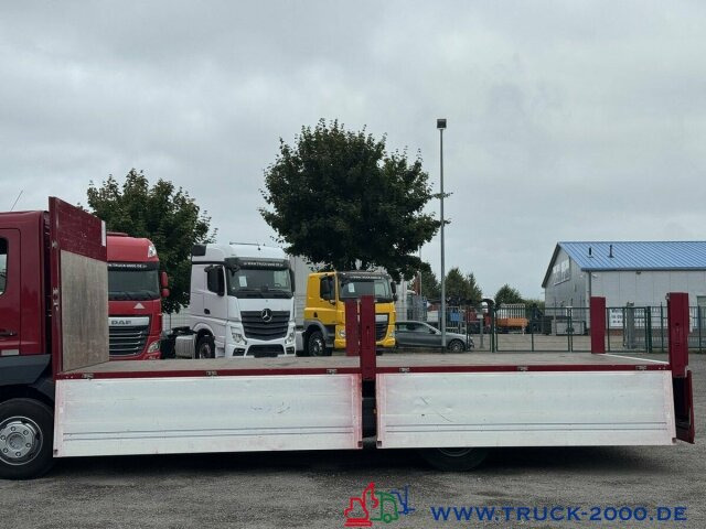 Mercedes-Benz Atego 823 3 Sitze + Klima + AHK + NUR 60.153 Km - Dropside/ Flatbed truck: picture 2 Mercedes-Benz Atego 823 3 Sitze + Klima + AHK + NUR 60.153 Km - Dropside/ Flatbed truck: picture 2