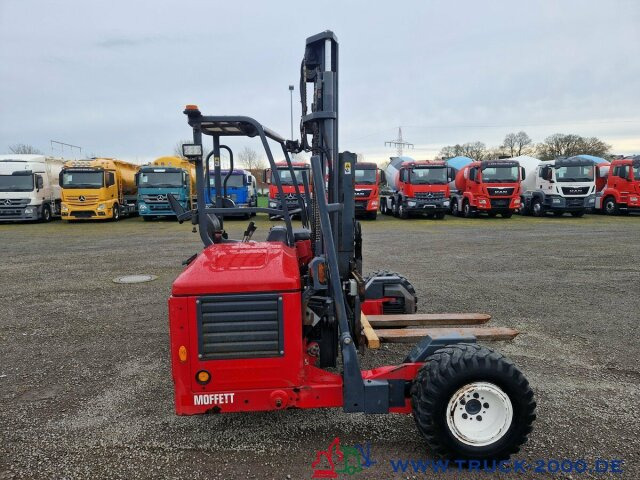 Moffett Mitnahmestapler 4 Wege Allrad NX Typ M 4 25.4 - Truck mounted forklift: picture 1 Moffett Mitnahmestapler 4 Wege Allrad NX Typ M 4 25.4 - Truck mounted forklift: picture 1