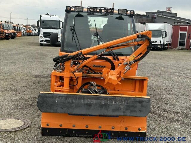 Multicar M30 4x4 Kipper mit Ausleger + Schneeschild - Tipper van, Municipal/ Special vehicle: picture 3 Multicar M30 4x4 Kipper mit Ausleger + Schneeschild - Tipper van, Municipal/ Special vehicle: picture 3