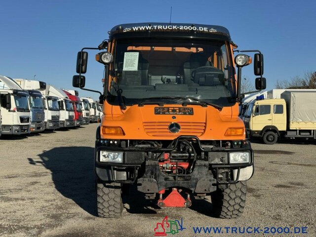 Truck Unimog U 400 4x4 Winterdienst epoke Salzstreuer 238 PS: picture 11