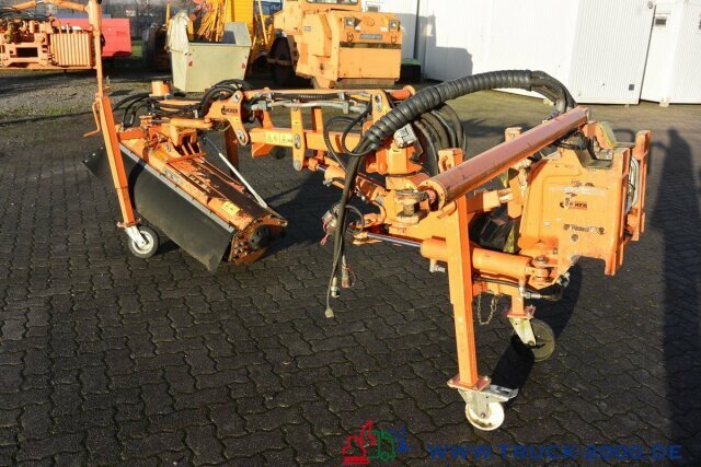 Unimog Dücker RSM 13/2 Ausleger & Schlegelmäher - Boom mower: picture 1 Unimog Dücker RSM 13/2 Ausleger & Schlegelmäher - Boom mower: picture 1