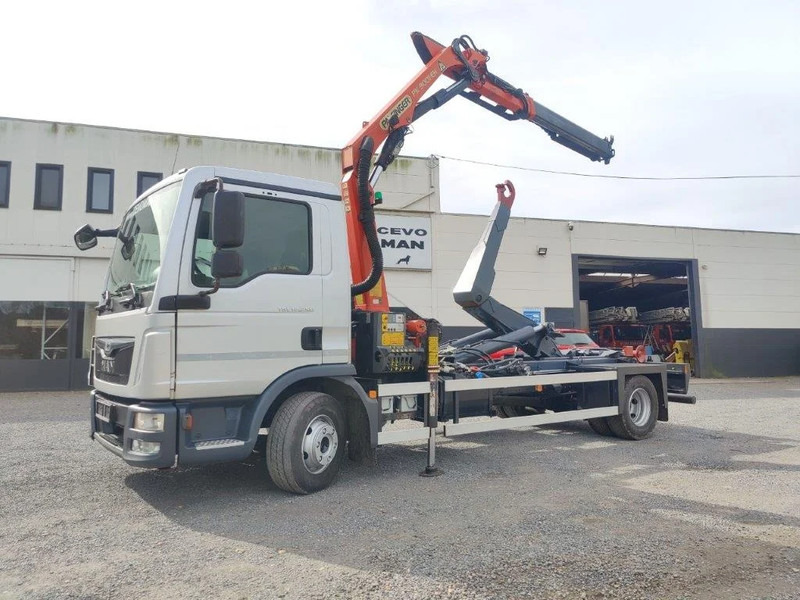 MAN TGL 12.250 Containersysteem met kraan Palfinger PK9001 + Remote - Hook lift truck, Crane truck: picture 1 MAN TGL 12.250 Containersysteem met kraan Palfinger PK9001 + Remote - Hook lift truck, Crane truck: picture 1