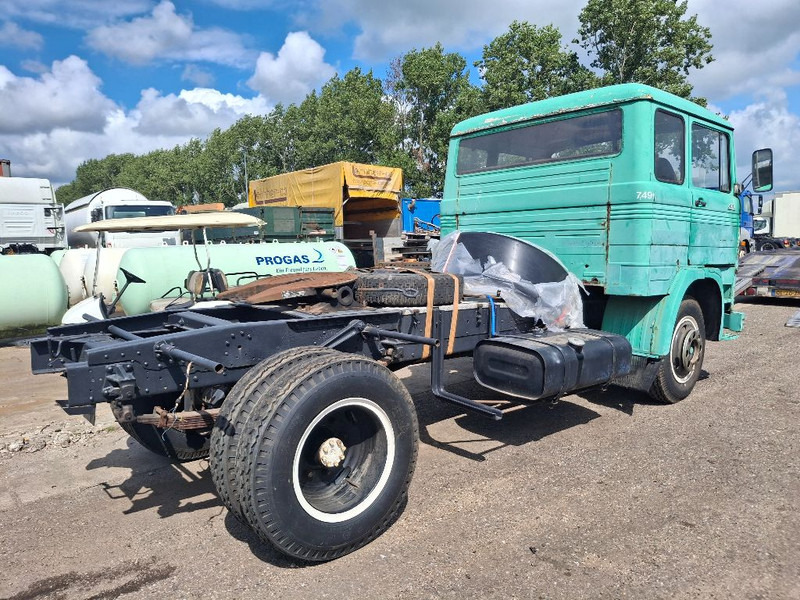 Tractor unit Mercedes-Benz 911: picture 6