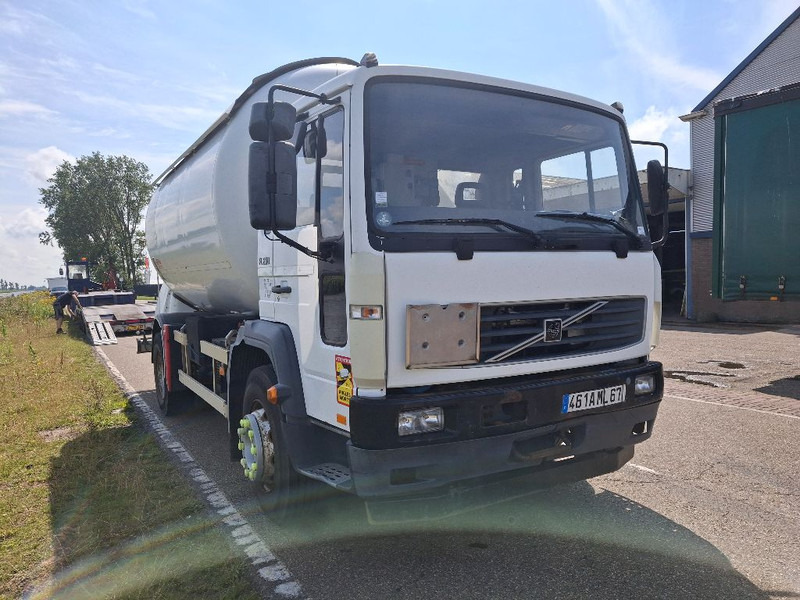 Volvo FL 250 GAS / LPG - Tanker truck: picture 2 Volvo FL 250 GAS / LPG - Tanker truck: picture 2