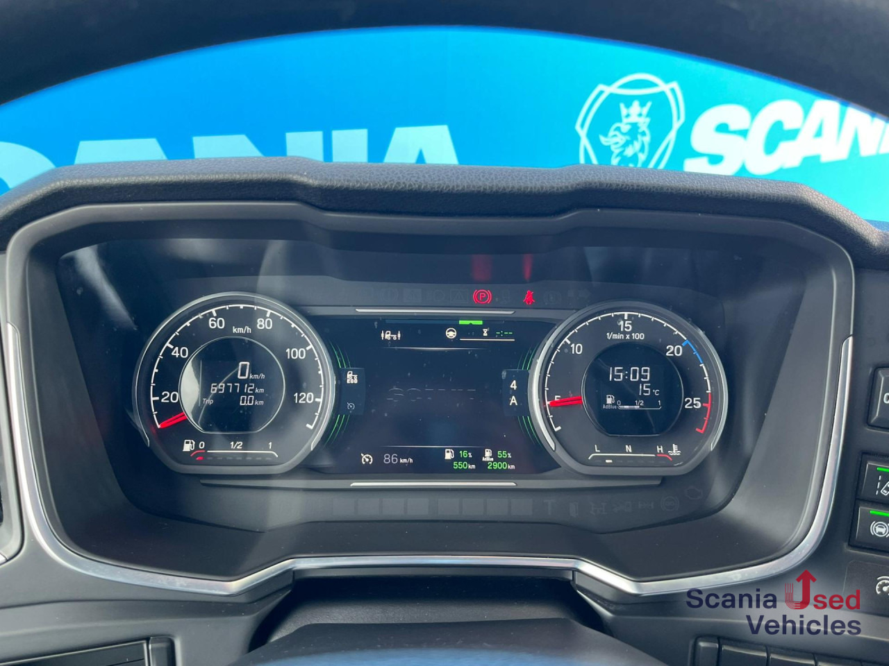 SCANIA R 450 A4x2EB MEGA / VOLUME DIFF-LOCK PTOV AIRCO - Tractor unit: picture 5 SCANIA R 450 A4x2EB MEGA / VOLUME DIFF-LOCK PTOV AIRCO - Tractor unit: picture 5
