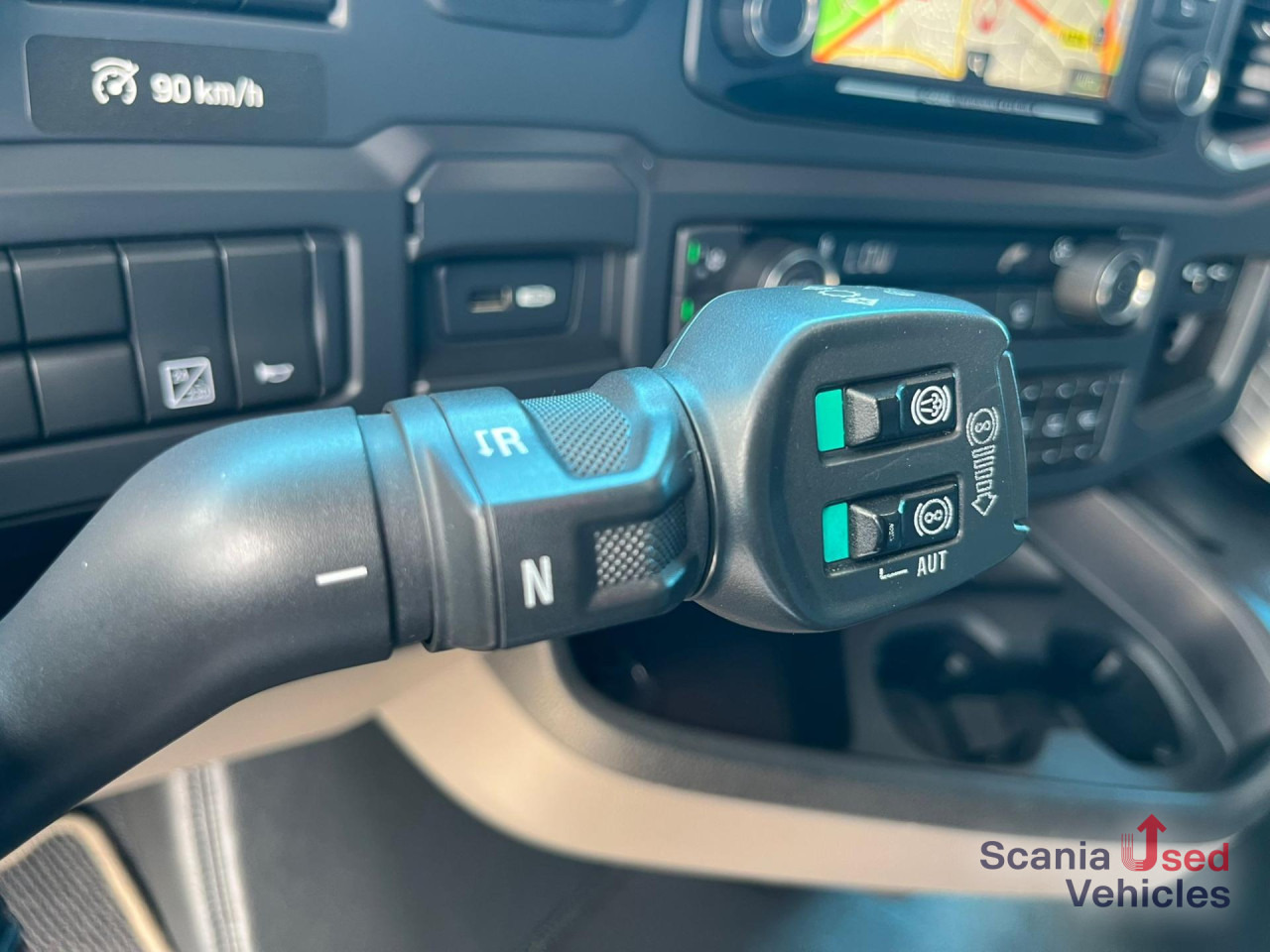 SCANIA S 520 A4x2NA V8 RETARDER P-AIRCO LED LEATHER - Tractor unit: picture 5 SCANIA S 520 A4x2NA V8 RETARDER P-AIRCO LED LEATHER - Tractor unit: picture 5