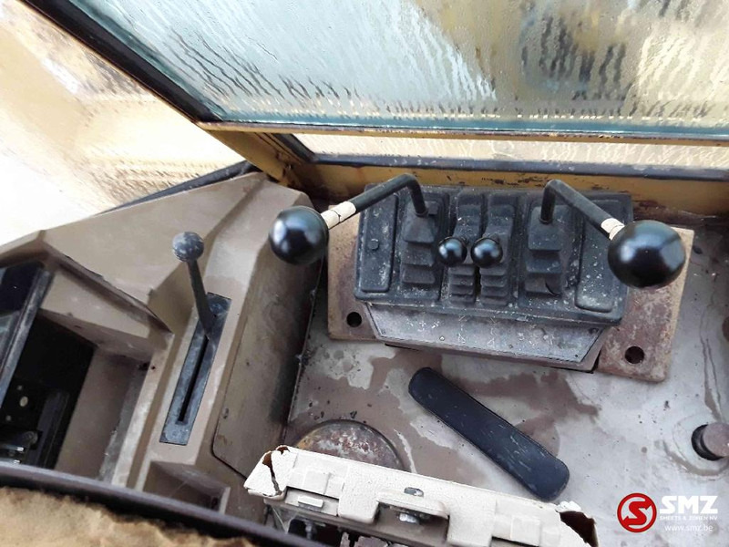 Backhoe loader Caterpillar 428: picture 9