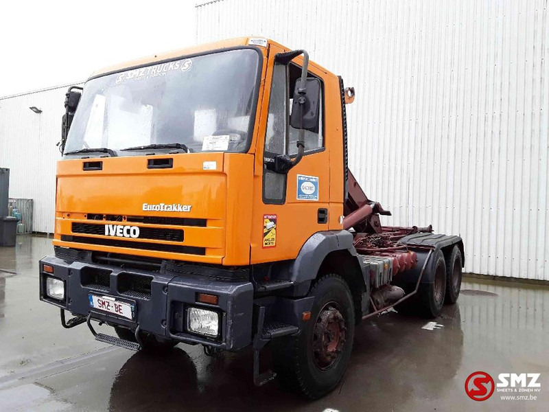 Iveco Trakker 260 E 34 6x4 francais - Container transporter/ Swap body truck: picture 3 Iveco Trakker 260 E 34 6x4 francais - Container transporter/ Swap body truck: picture 3