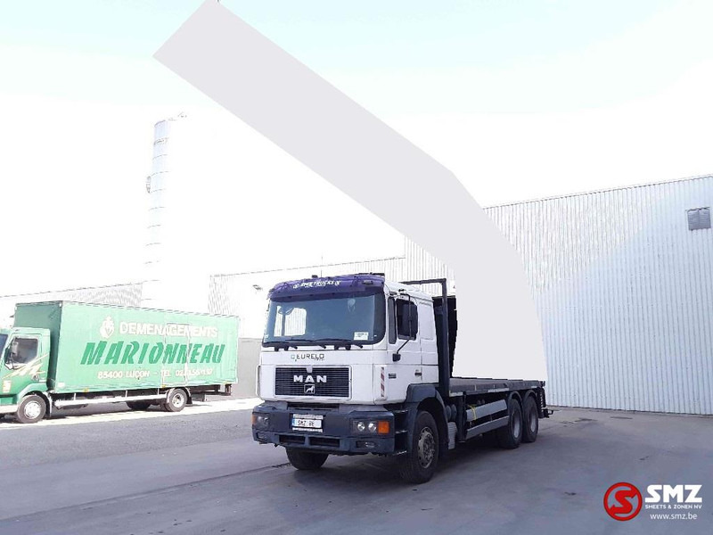 MAN 26.403 26.403 6x4 - Dropside/ Flatbed truck, Crane truck: picture 3 MAN 26.403 26.403 6x4 - Dropside/ Flatbed truck, Crane truck: picture 3