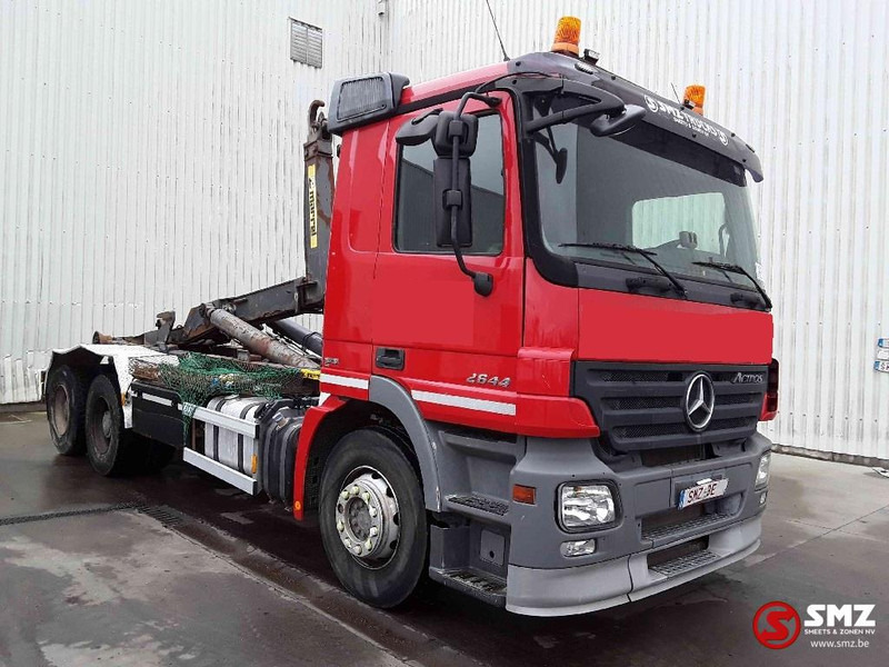Mercedes-Benz Actros 2644 6x4 lames zps - Container transporter/ Swap body truck: picture 1 Mercedes-Benz Actros 2644 6x4 lames zps - Container transporter/ Swap body truck: picture 1