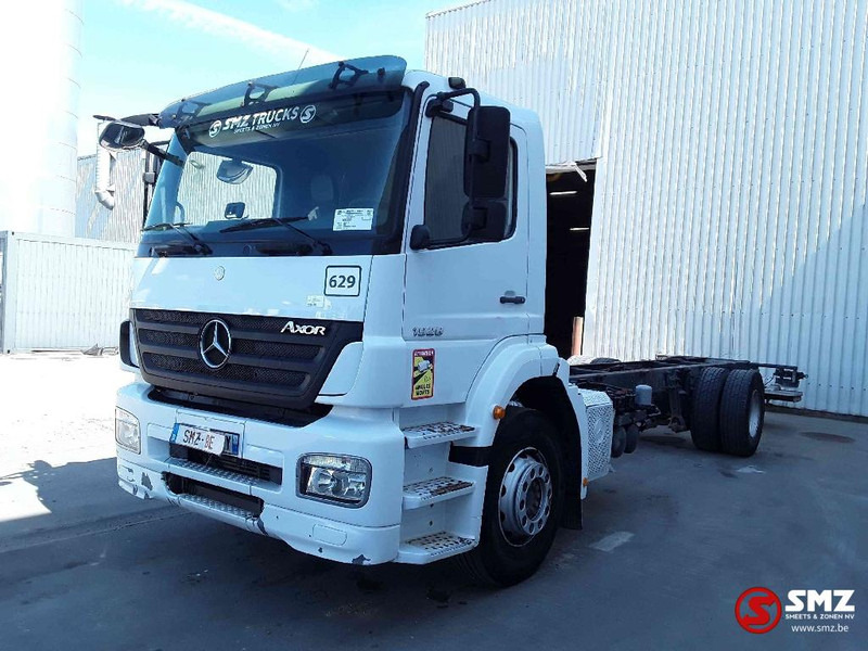 Mercedes-Benz Axor 1829 manual - Cab chassis truck: picture 3 Mercedes-Benz Axor 1829 manual - Cab chassis truck: picture 3