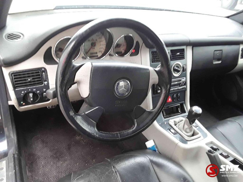 Car Mercedes-Benz SLK SLK200: picture 9