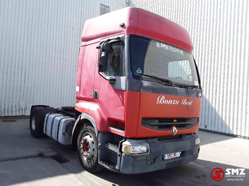 Renault Premium 400 manual pump - Tractor unit: picture 1 Renault Premium 400 manual pump - Tractor unit: picture 1