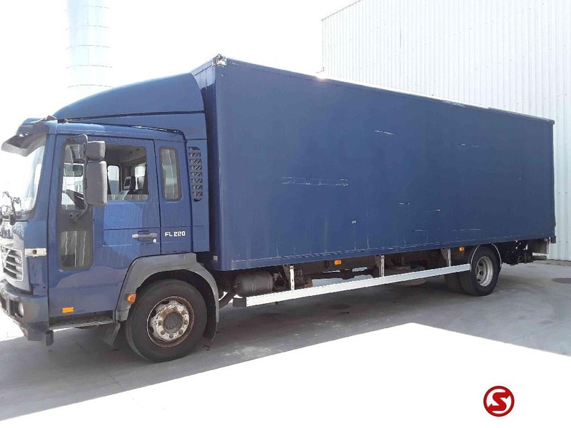 Volvo FL 220 - Box truck: picture 5 Volvo FL 220 - Box truck: picture 5