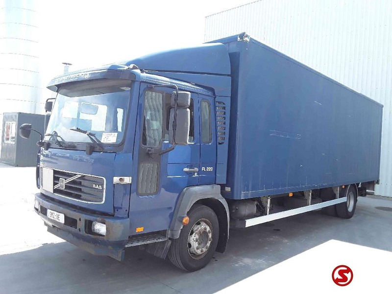 Volvo FL 220 - Box truck: picture 3 Volvo FL 220 - Box truck: picture 3