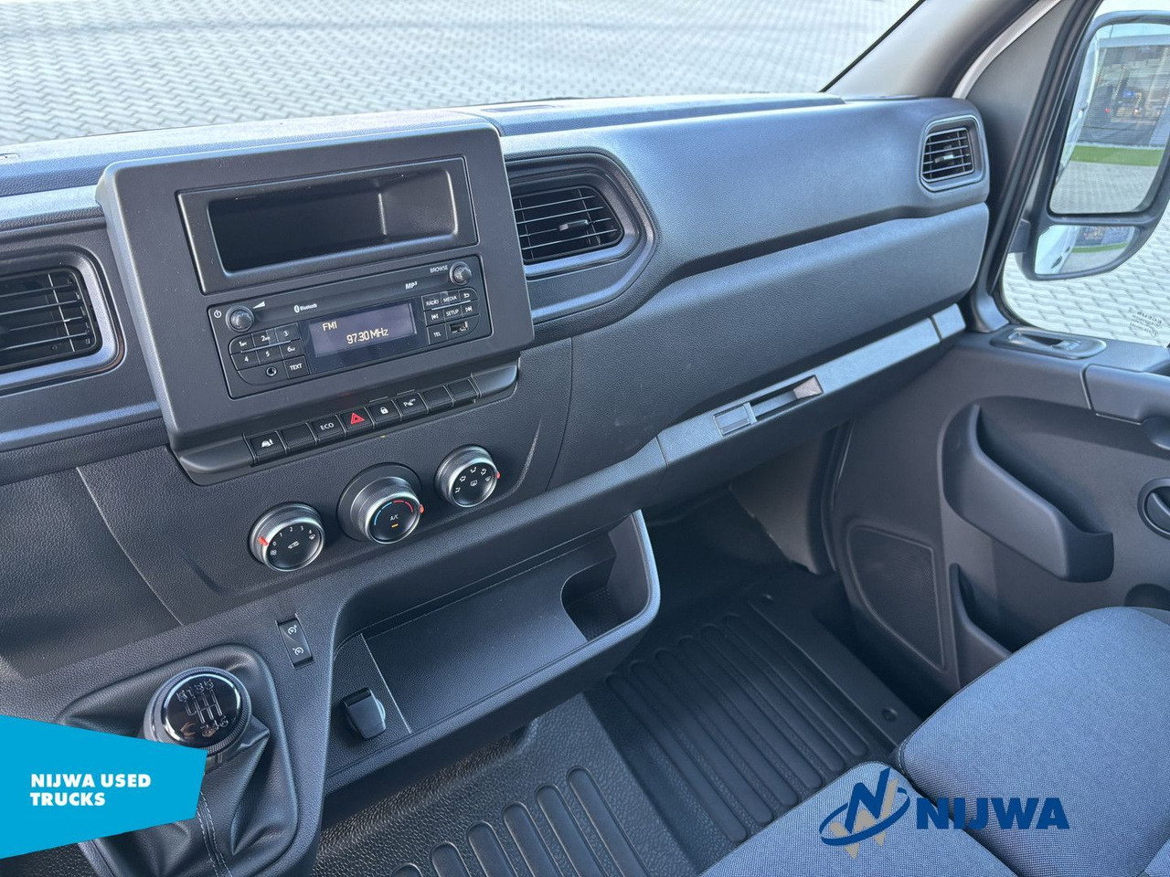 Small van Renault Master 135 L3H2 Parkeersensoren + Cruise control: picture 6