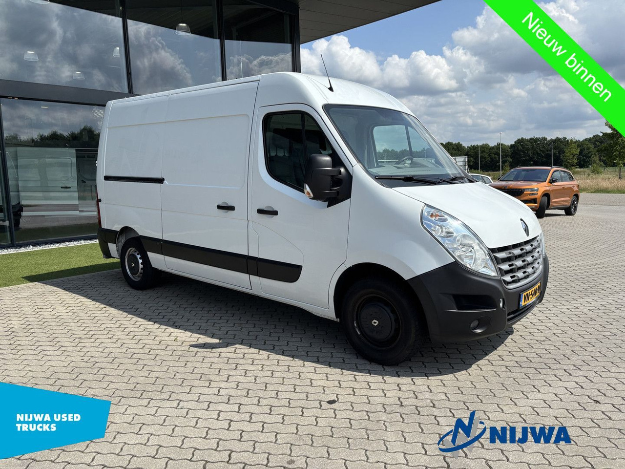 Renault Master T35 125 L2H2 Opstap + Airco Kasten - Panel van: picture 2 Renault Master T35 125 L2H2 Opstap + Airco Kasten - Panel van: picture 2