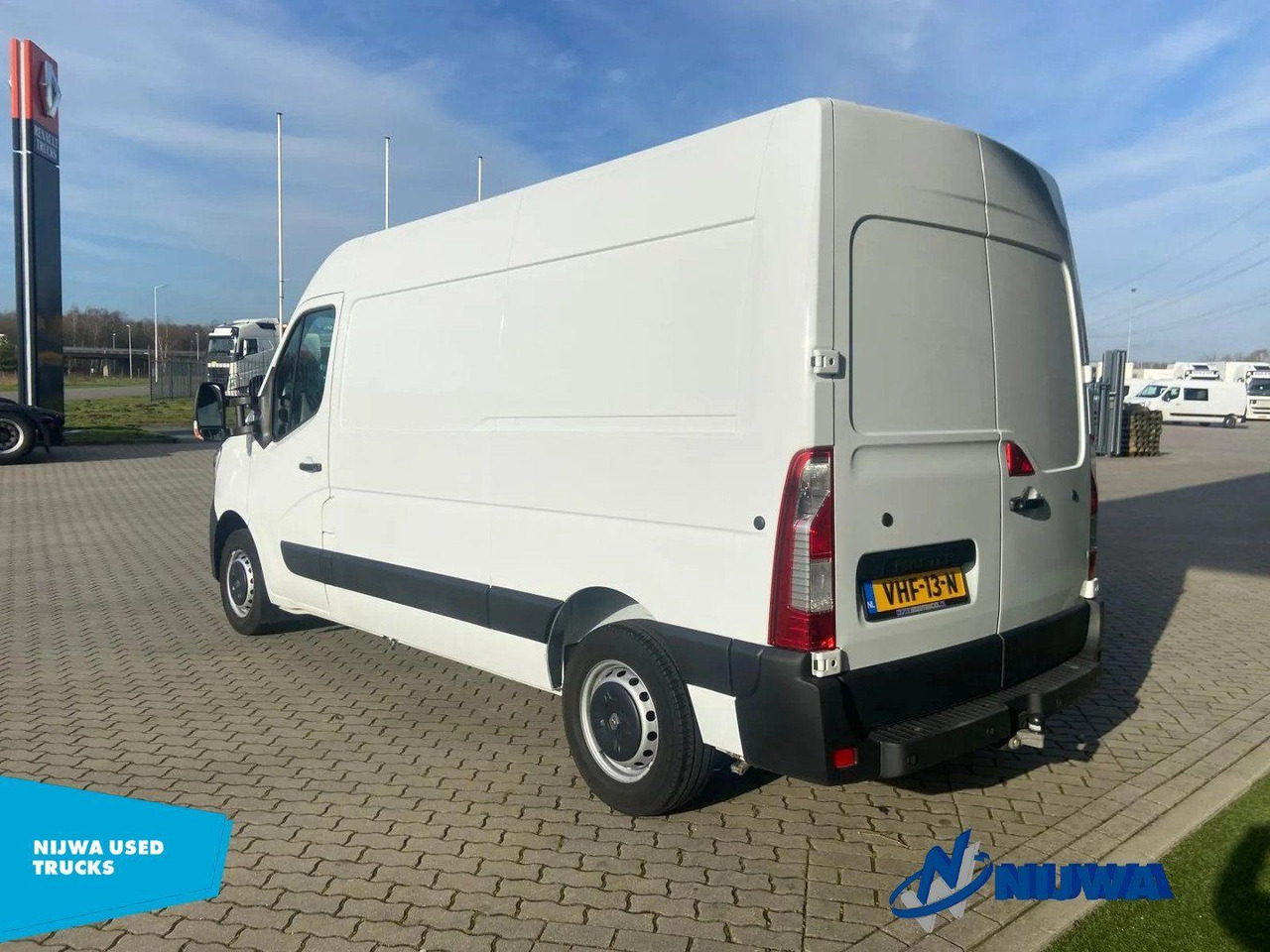 Renault Master T35 150 L2H2 Trekhaak + Navigatie Kasten - Panel van: picture 4 Renault Master T35 150 L2H2 Trekhaak + Navigatie Kasten - Panel van: picture 4