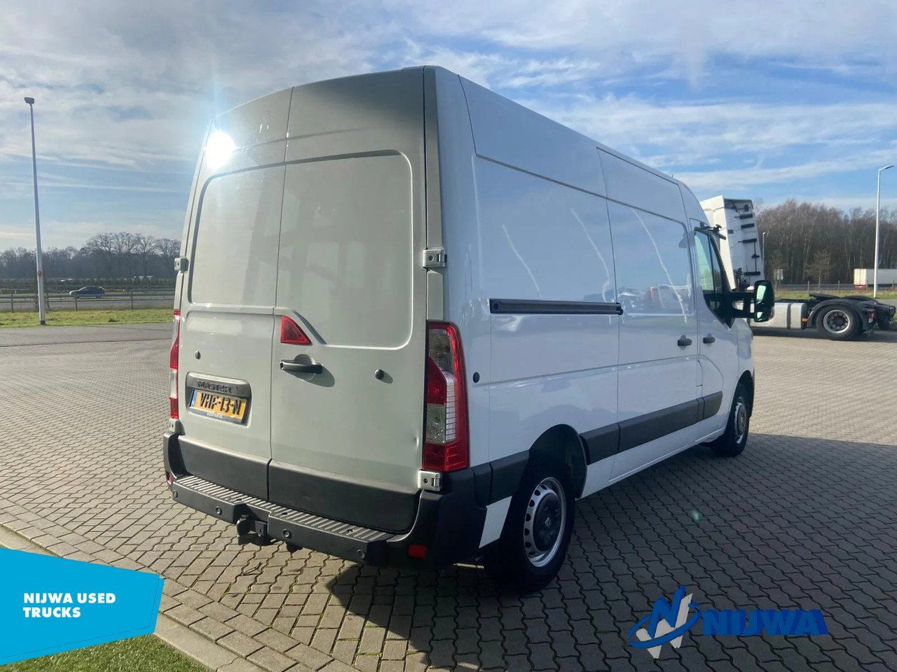 Renault Master T35 150 L2H2 Trekhaak + Navigatie Kasten - Panel van: picture 3 Renault Master T35 150 L2H2 Trekhaak + Navigatie Kasten - Panel van: picture 3