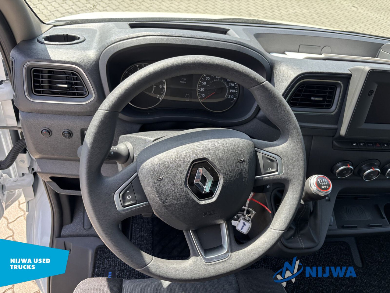 Panel van Renault Master T35 165 Camera + Hulpluchtvering Kasten: picture 8