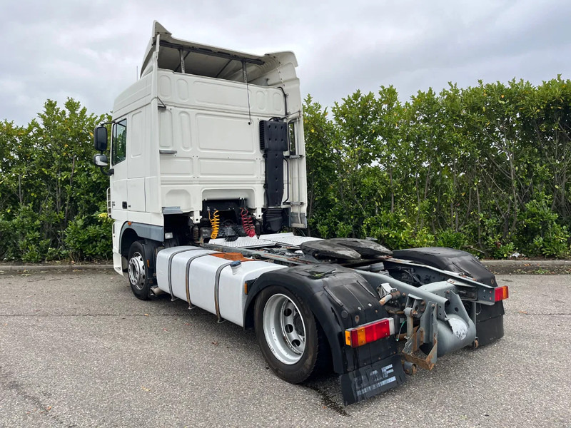 DAF XF 105 FT SC Euro5 - Tractor unit: picture 3 DAF XF 105 FT SC Euro5 - Tractor unit: picture 3