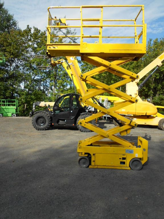 Genie GS 1930, Scherenarbeitsbühne Genie 8 m Genie GS 1930, Scherenarbeitsbühne Genie 8 m - Scissor lift: picture 5 Genie GS 1930, Scherenarbeitsbühne Genie 8 m Genie GS 1930, Scherenarbeitsbühne Genie 8 m - Scissor lift: picture 5