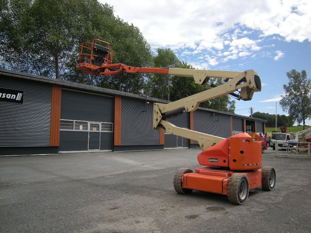 JLG M450 AJ Gelenkteleskoparbeitsbühne 16 m - Truck mounted aerial platform: picture 2 JLG M450 AJ Gelenkteleskoparbeitsbühne 16 m - Truck mounted aerial platform: picture 2