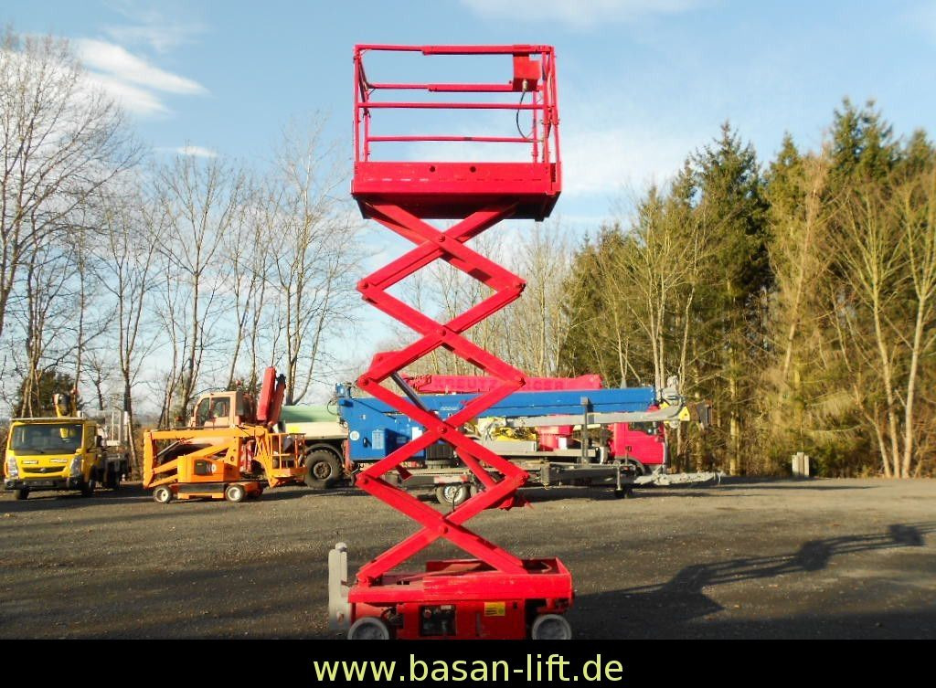 Snorkelift S 1930, Scherenarbeitsbühne AH 7,8m Snorkelift S 1930, Scherenarbeitsbühne AH 7,8m - Scissor lift: picture 4 Snorkelift S 1930, Scherenarbeitsbühne AH 7,8m Snorkelift S 1930, Scherenarbeitsbühne AH 7,8m - Scissor lift: picture 4
