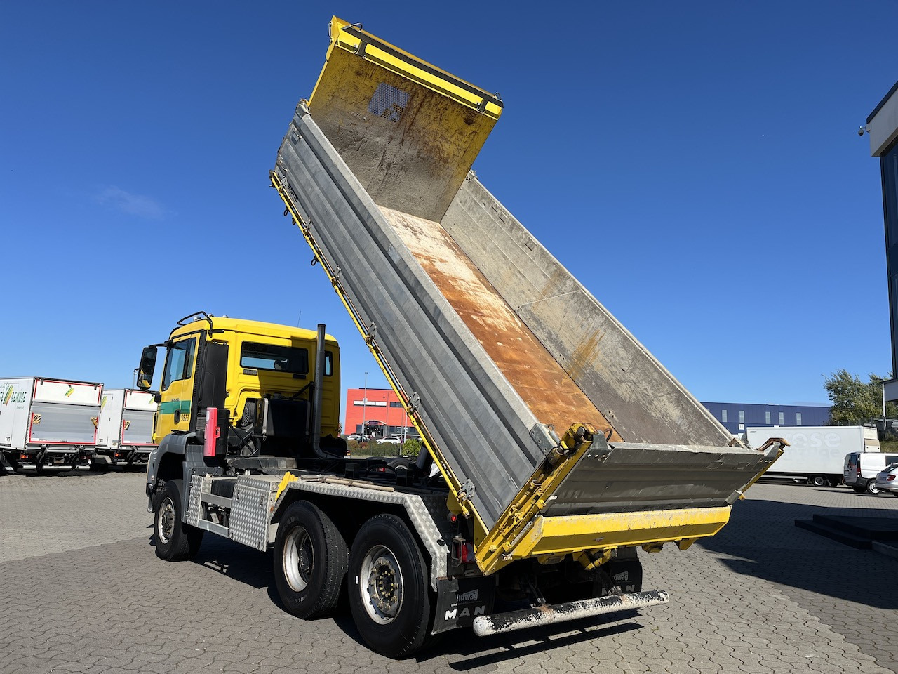 Tipper MAN TGS 28.480 6x4  4x4 Dreiseitenkipper Liftachse: picture 14