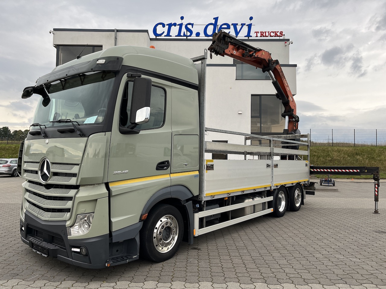 Mercedes-Benz Actros 2545 6x2 Atlas 265-A6 Lenk- Liftachse - Crane truck, Dropside/ Flatbed truck: picture 1 Mercedes-Benz Actros 2545 6x2 Atlas 265-A6 Lenk- Liftachse - Crane truck, Dropside/ Flatbed truck: picture 1