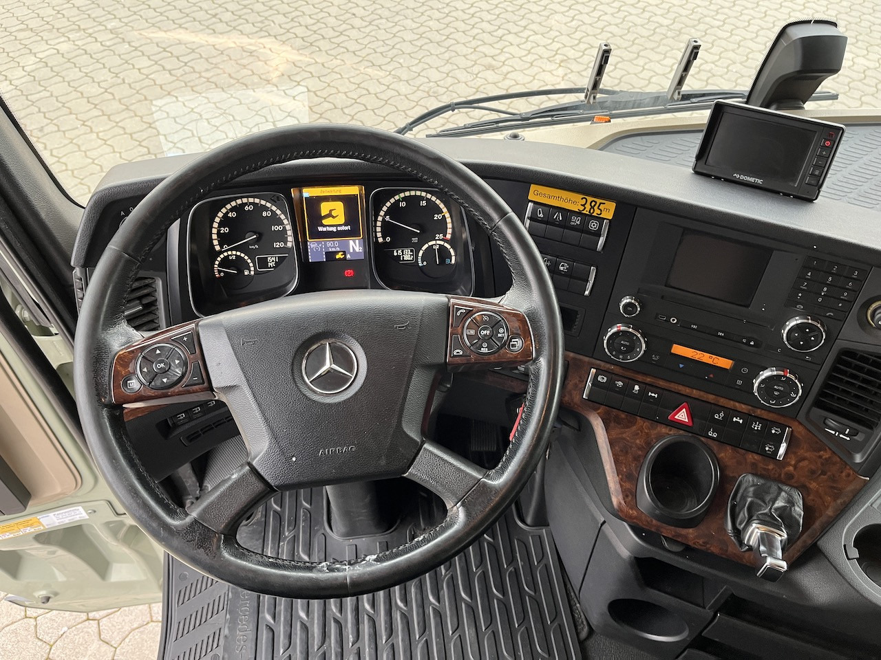 Mercedes-Benz Actros 2545 6x2 Atlas 265-A6 Lenk- Liftachse - Crane truck, Dropside/ Flatbed truck: picture 2 Mercedes-Benz Actros 2545 6x2 Atlas 265-A6 Lenk- Liftachse - Crane truck, Dropside/ Flatbed truck: picture 2