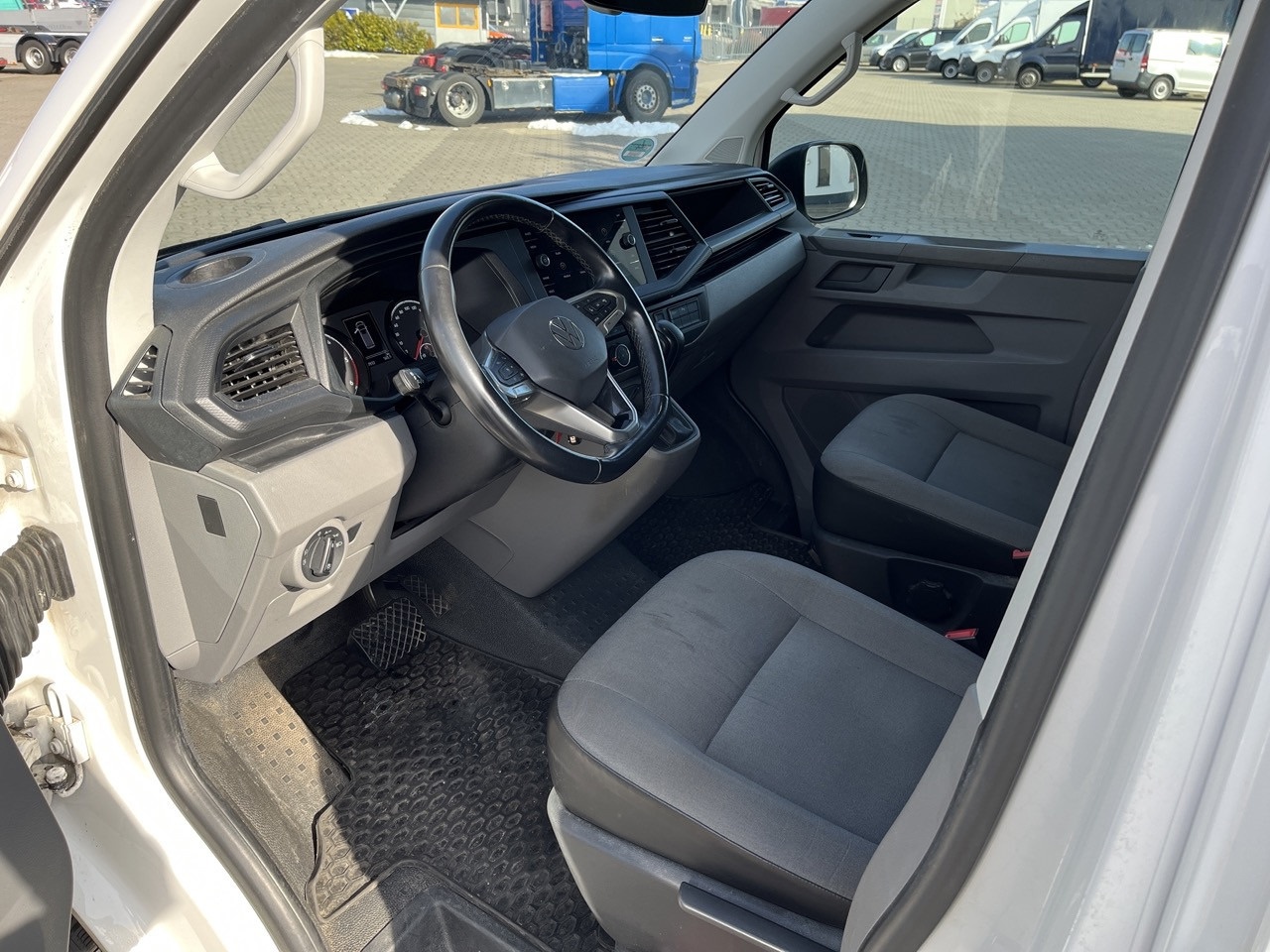 VW T 6.1 DSG LED Multimedia Scheckheft - Panel van: picture 4 VW T 6.1 DSG LED Multimedia Scheckheft - Panel van: picture 4