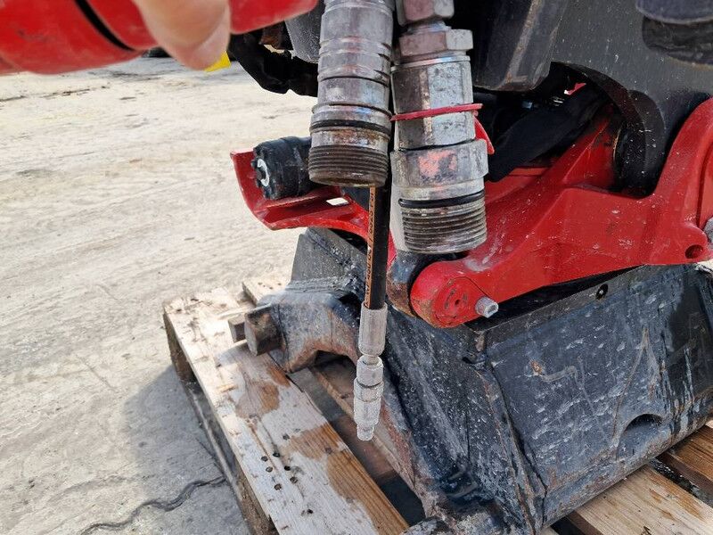 Attachment for Construction machinery ROTOTILT R4: picture 7