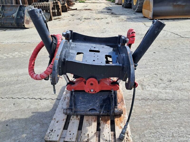 Attachment for Construction machinery ROTOTILT R4: picture 6