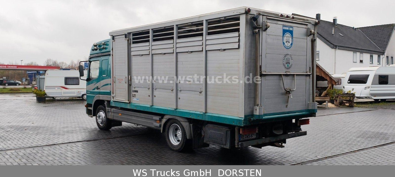 Mercedes-Benz Atego 1223 1 Stock Hohe Gitter Viehtransporter - Horse truck: picture 2 Mercedes-Benz Atego 1223 1 Stock Hohe Gitter Viehtransporter - Horse truck: picture 2