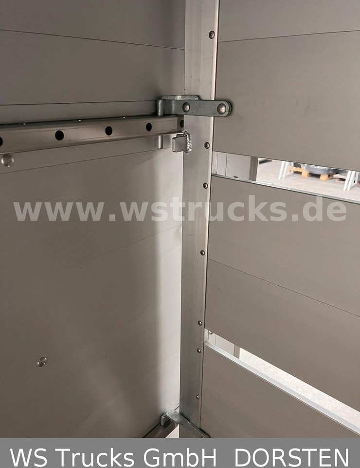 Livestock trailer WST Edition B Plus 4018 Vieh 3.500kg Festes Dach: picture 12