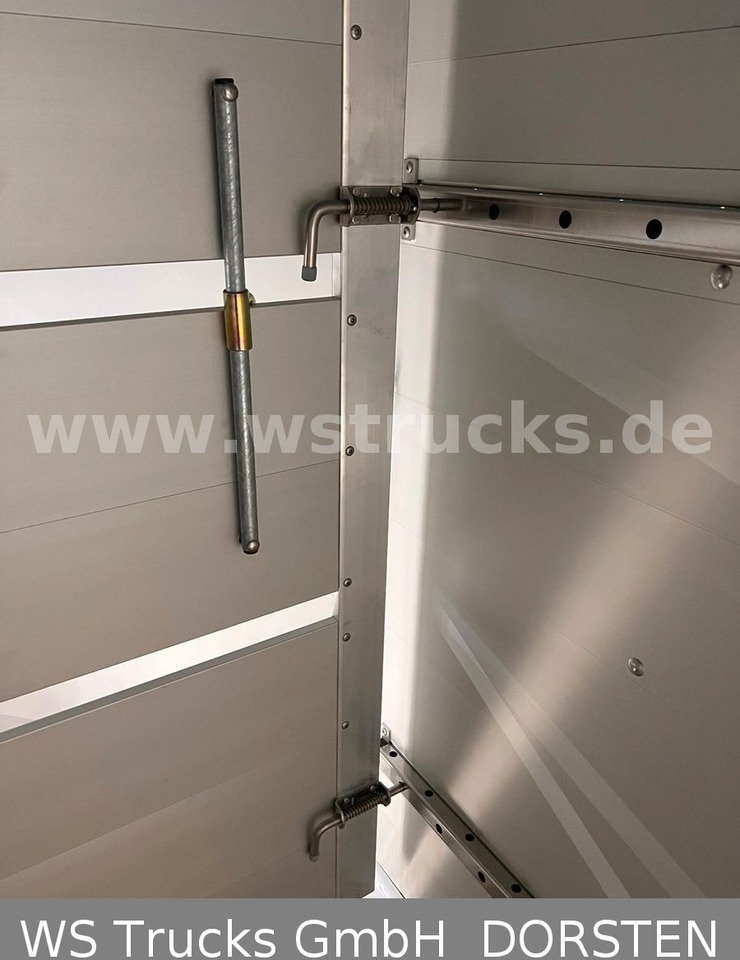 Livestock trailer WST Edition B Plus 4018 Vieh 3.500kg Festes Dach: picture 7