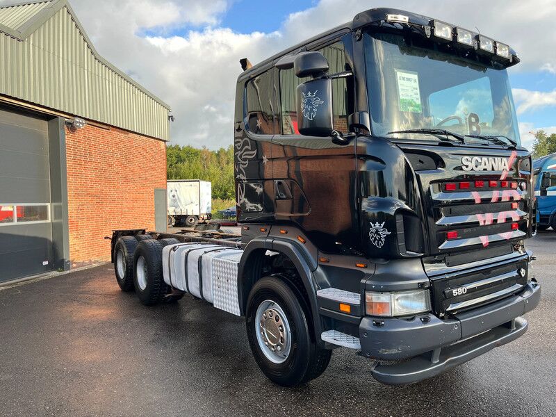 Scania R580 V8 6x4 - Spring/Spring - Hub reduct. + Retarder - Klima - 41.071 - Cab chassis truck: picture 2 Scania R580 V8 6x4 - Spring/Spring - Hub reduct. + Retarder - Klima - 41.071 - Cab chassis truck: picture 2