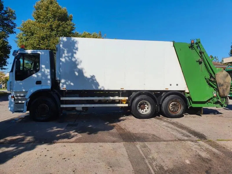 Iveco 260S 42 WAAGE 5 m³ Zöller Medium XXL 24 Umleerer - Garbage truck: picture 4 Iveco 260S 42 WAAGE 5 m³ Zöller Medium XXL 24 Umleerer - Garbage truck: picture 4
