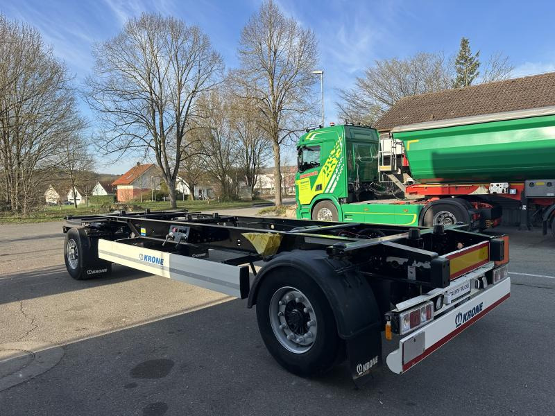 Krone 10 x Jumbo Lafette deutsche Anh. TÜV NEU! 10 x Jumbo Lafette deutsche Anh. TÜV NEU! - Container transporter/ Swap body trailer: picture 3 Krone 10 x Jumbo Lafette deutsche Anh. TÜV NEU! 10 x Jumbo Lafette deutsche Anh. TÜV NEU! - Container transporter/ Swap body trailer: picture 3
