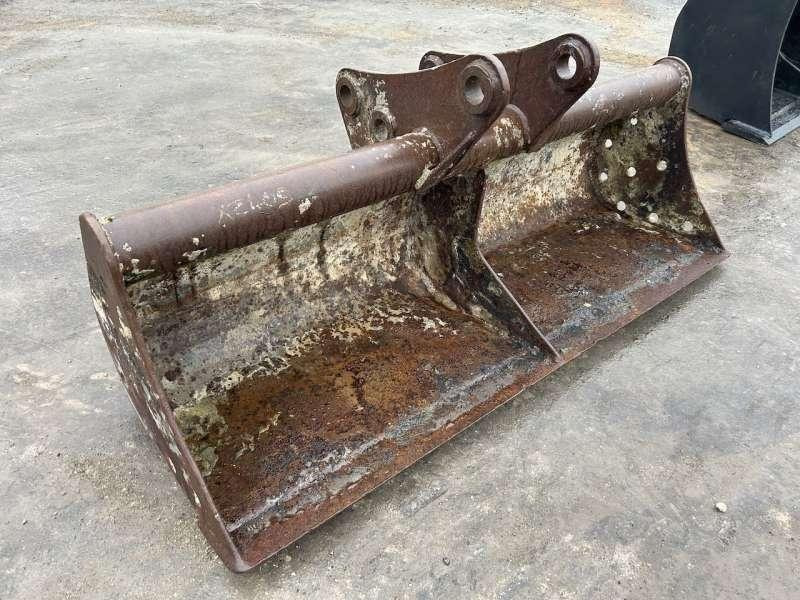 1500mm - Axes 45mm - Excavator bucket for Construction machinery: picture 3 1500mm - Axes 45mm - Excavator bucket for Construction machinery: picture 3