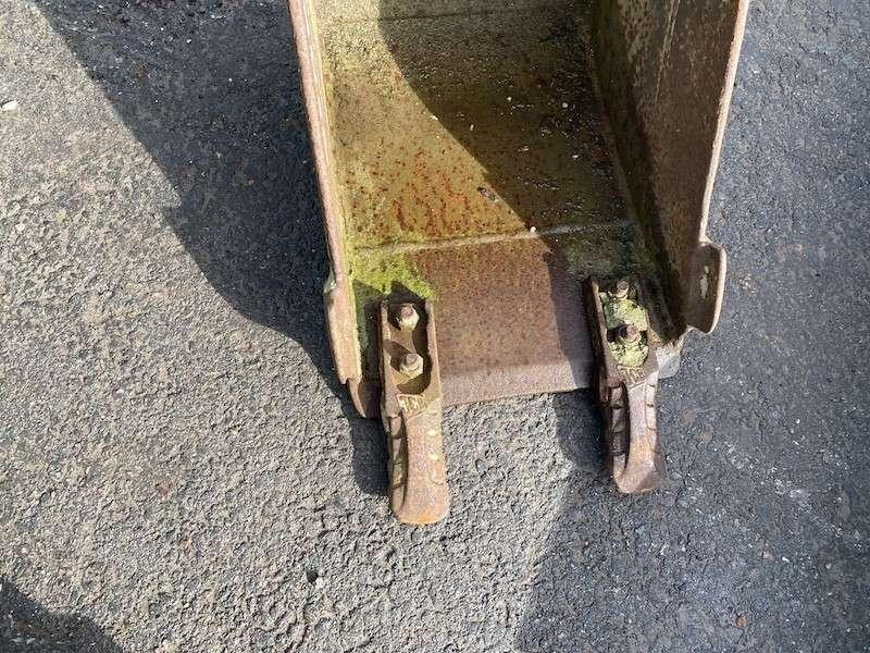 300mm - Axes 25mm - Excavator bucket: picture 2 300mm - Axes 25mm - Excavator bucket: picture 2