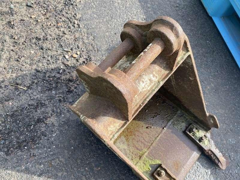 300mm - Axes 25mm - Excavator bucket: picture 4 300mm - Axes 25mm - Excavator bucket: picture 4