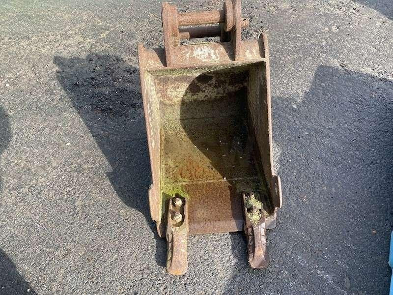 300mm - Axes 25mm - Excavator bucket: picture 3 300mm - Axes 25mm - Excavator bucket: picture 3