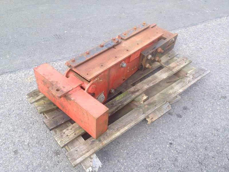 MONTABERT BATEUR A PAL PLANCHE TYPE 70 - Hydraulic hammer: picture 2 MONTABERT BATEUR A PAL PLANCHE TYPE 70 - Hydraulic hammer: picture 2